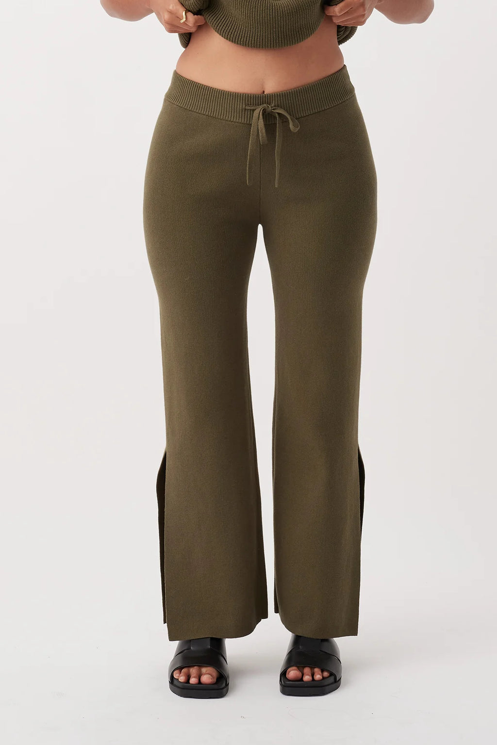 Ria Pant Olive