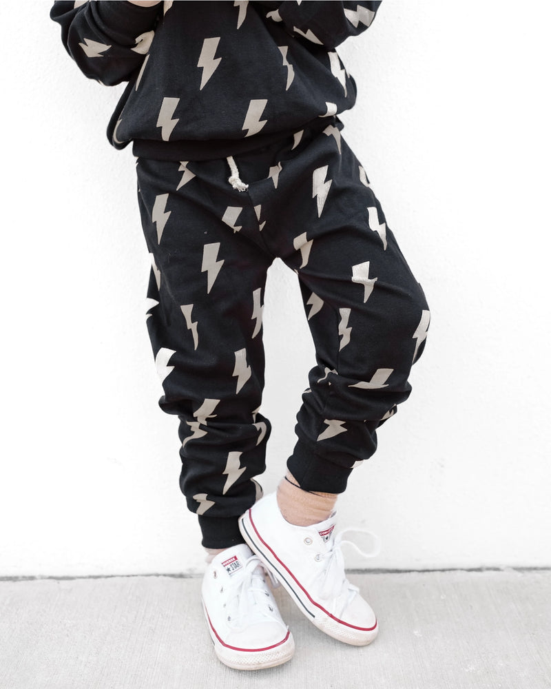 Lightning Bolt Set Black