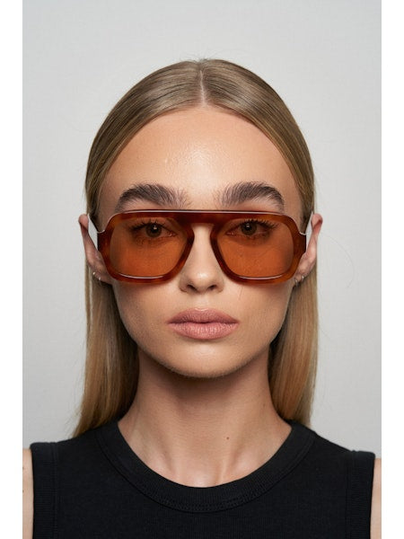 Jane in Brown Tortoise Maroon Lens