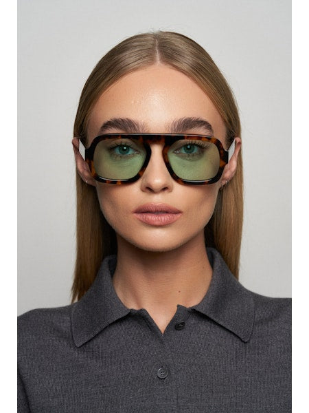 Jane in Brown Tortoise Green Lens