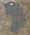 B&W Wavy Checker Women's Flare Set