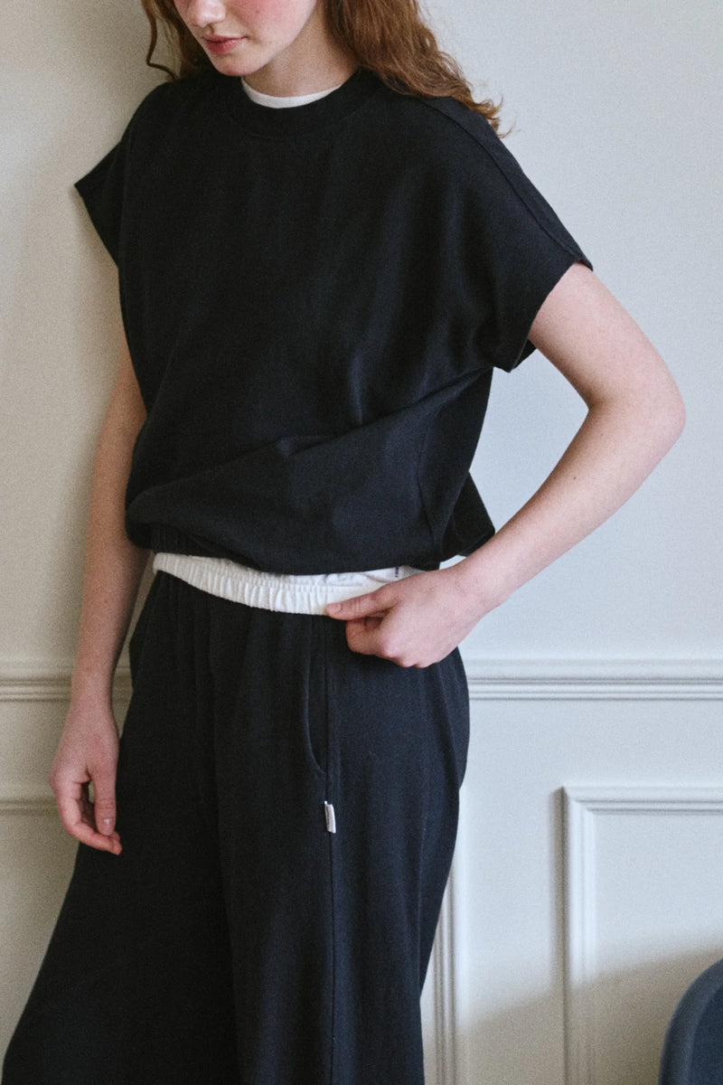 Fei Tee Black