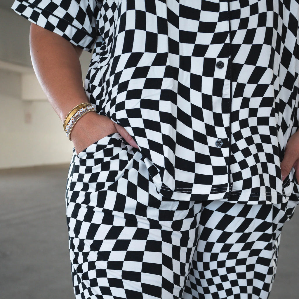 B&W Wavy Checker Women's Flare Set