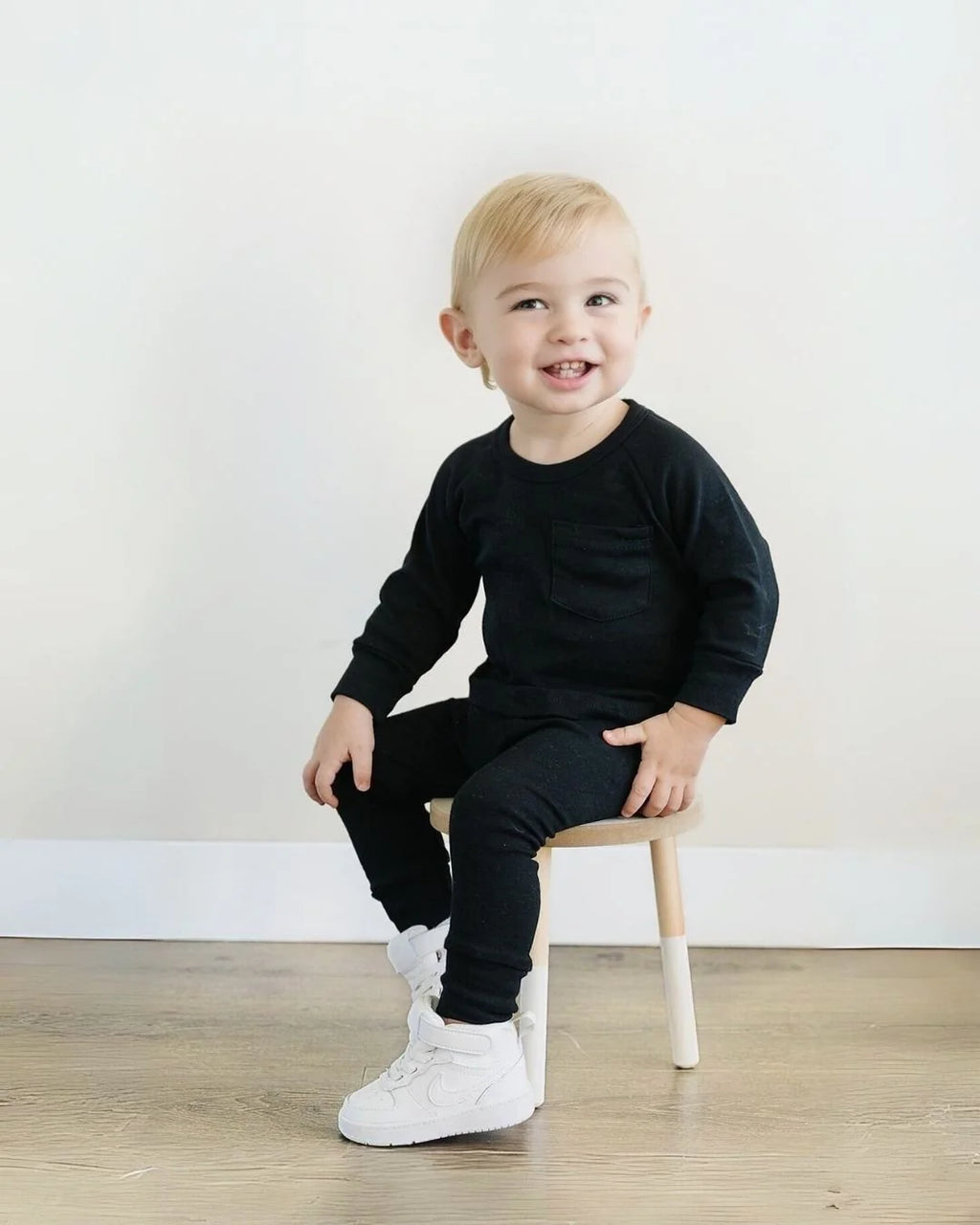 Black Lounge Set