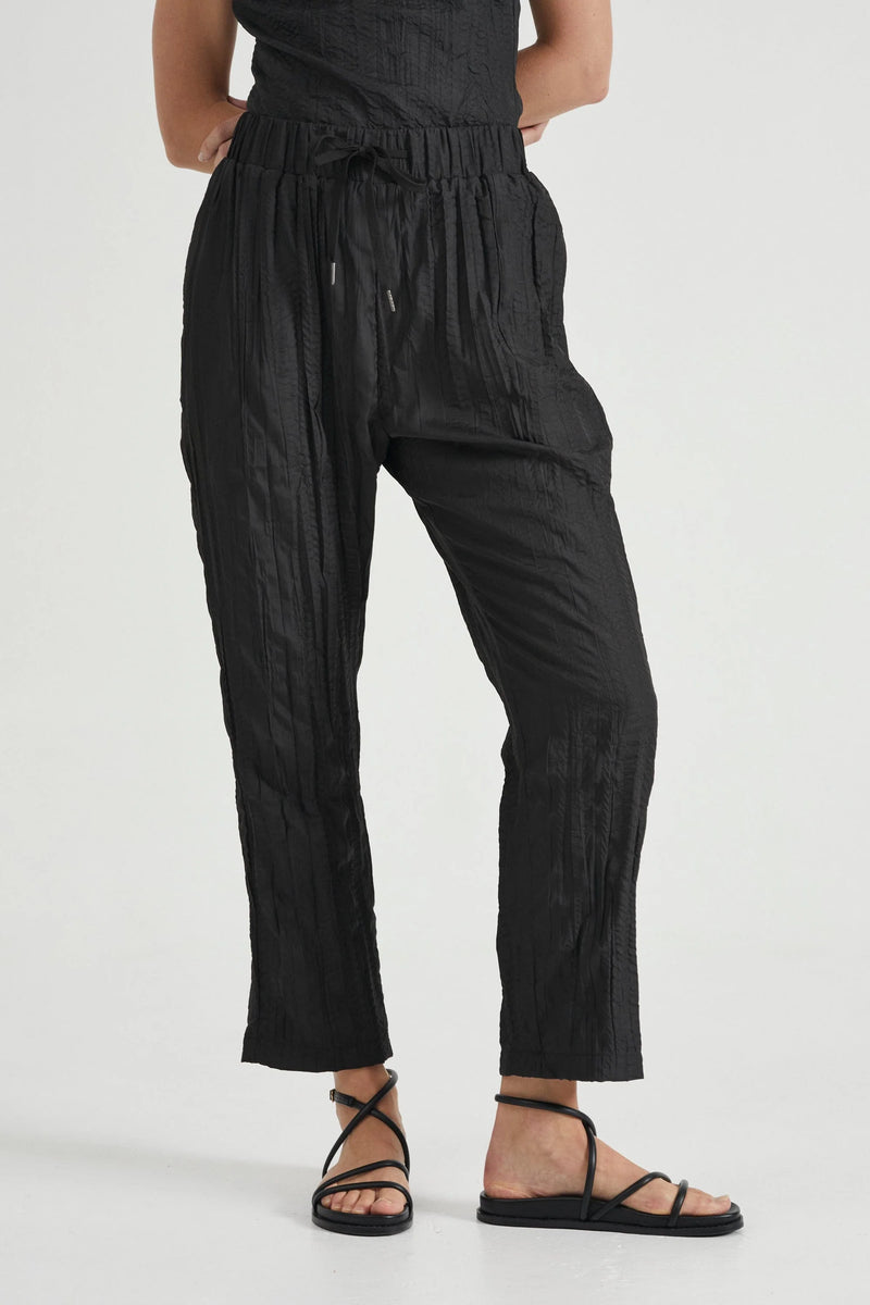 Rolling Wave Trousers Black